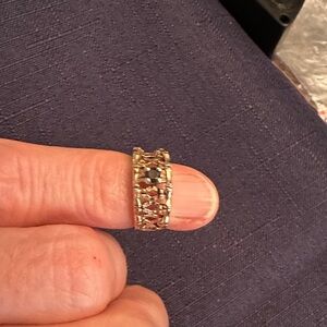 Elegant Gold Ring w Black stone R 11